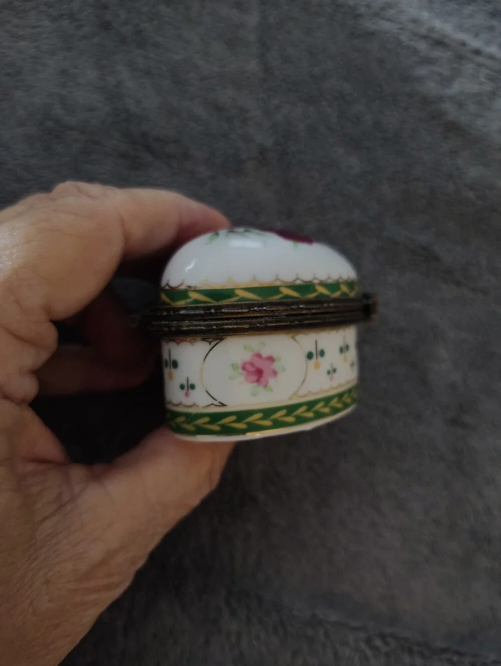 Heart-Shaped Floral Porcelain Trinket Box - White with Pink & Yellow Roses